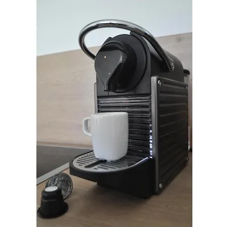 公寓 Am Moselufer 摩泽尔河畔的泽尔